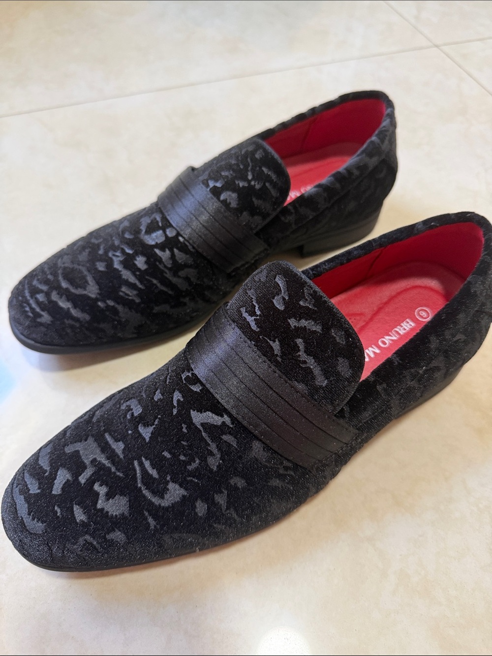 Big Kids Black Velvet Patterned Loafers